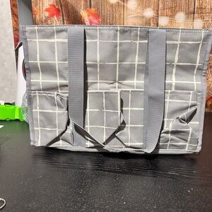 Thirty-One Zip-Top Organizing Utility Tote in the Worn Check print